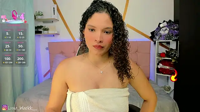 Luna blackk online show from February 7, 2026, 9:01 pm