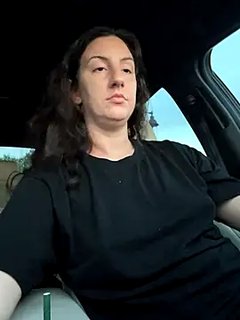 sweetsirenn online show from September 23, 2025, 11:17 am