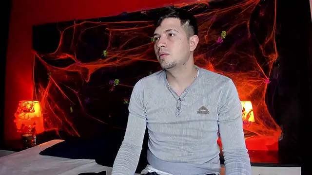 Isa Anderson09 online show from October 11, 2025, 1:12 pm