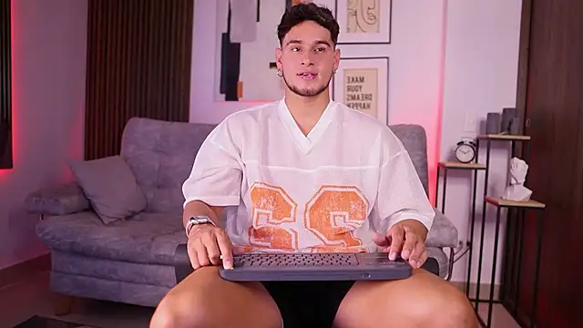 DaviesBrown online show from September 21, 2025, 9:20 pm