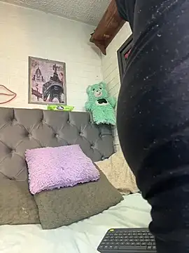 SALOME KORLAND online show from December 3, 2025, 7:24 pm