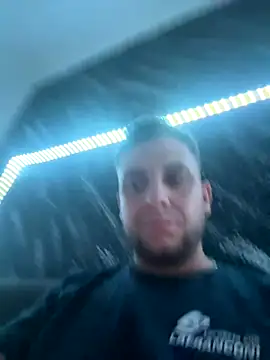 20cmdicazzo online show from September 23, 2025, 9:44 pm