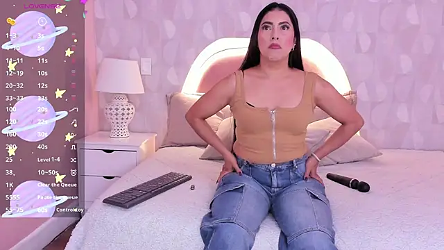 isabella milf  online show from July 15, 2026, 7:10 pm