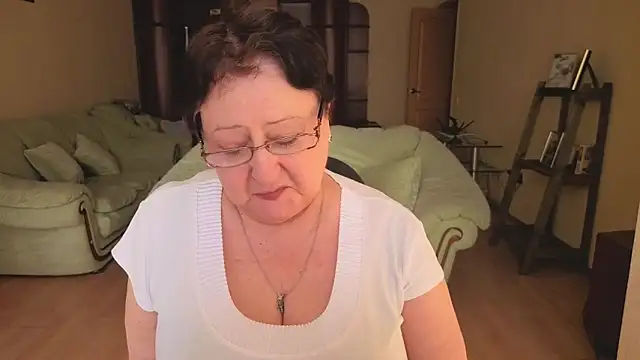 Margo Moll online show from March 7, 2026, 9:27 am