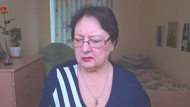 Margo Moll online show from December 21, 2025, 8:38 am