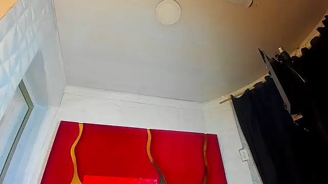 chaniesmith69x online show from June 15, 2026, 2:23 am