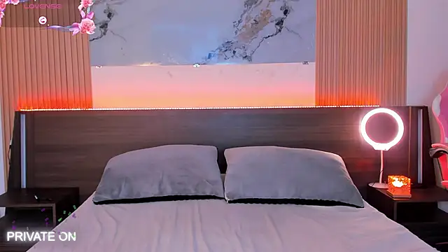 Snapshot of samanthaa_moon chatting on February 21, 2026, 12:12 am samanthaa moon online show from February 21, 2026, 12:12 am