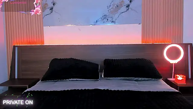 Snapshot of samanthaa_moon chatting on March 10, 2026, 12:47 am samanthaa moon online show from March 10, 2026, 12:47 am