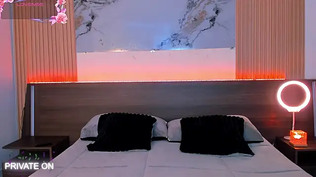 Snapshot of samanthaa_moon chatting on March 22, 2026, 10:44 pm samanthaa moon online show from March 22, 2026, 10:44 pm