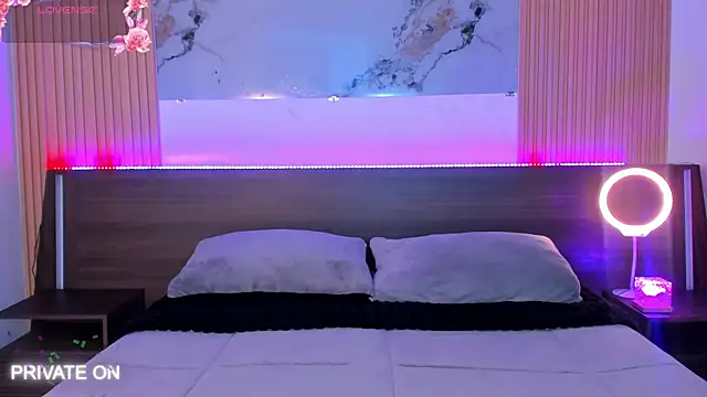 Snapshot of samanthaa_moon chatting on March 17, 2026, 9:40 pm samanthaa moon online show from March 17, 2026, 9:40 pm