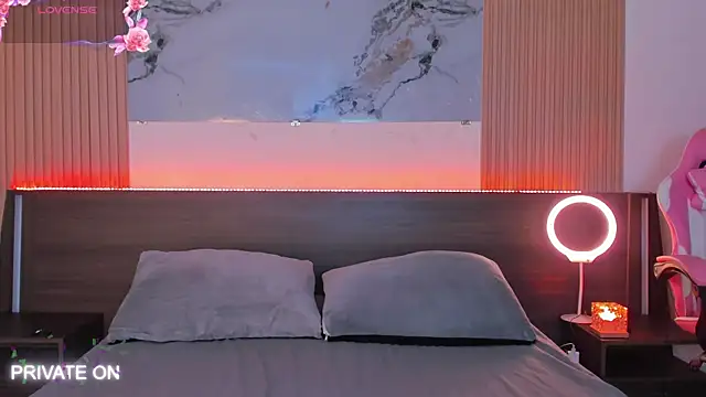 Snapshot of samanthaa_moon chatting on February 23, 2026, 11:49 pm samanthaa moon online show from February 23, 2026, 11:49 pm