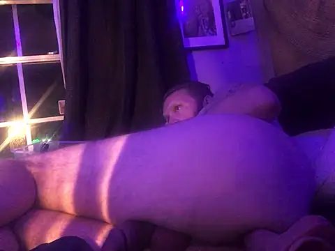 lilthicky352 online show from September 29, 2025, 7:37 am