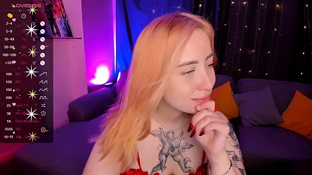 deboramoore online show from July 19, 2026, 2:20 am