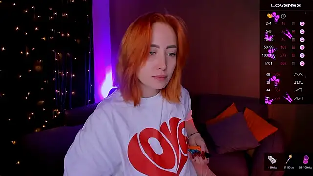 Snapshot of deboramoore chatting on March 11, 2026, 2:05 am deboramoore online show from March 11, 2026, 2:05 am