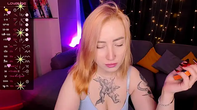 deboramoore online show from July 11, 2026, 2:01 am