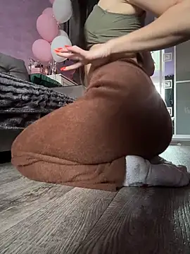Soft Pleasure online show from May 13, 2026, 8:43 am