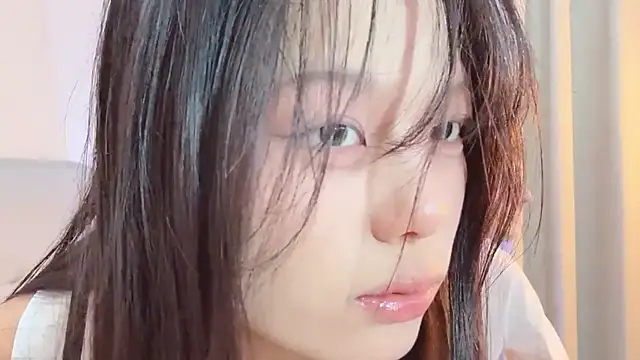 19cmfuck18girl online show from November 6, 2025, 3:05 pm