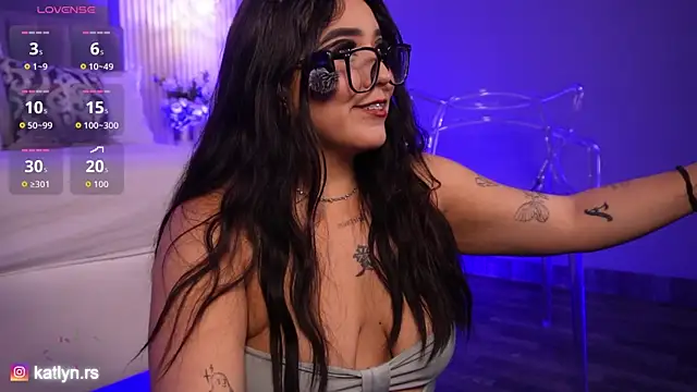 KatlynRous online show from June 4, 2026, 7:51 pm