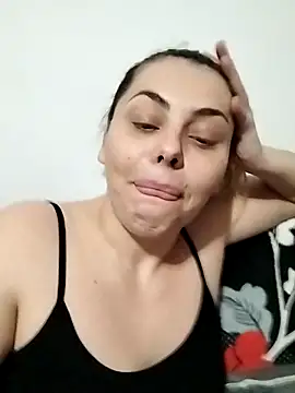 Snapshot of LarisseBelle chatting on February 26, 2026, 5:57 pm LarisseBelle online show from February 26, 2026, 5:57 pm