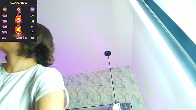 Luciifeer  online show from November 21, 2025, 6:40 pm