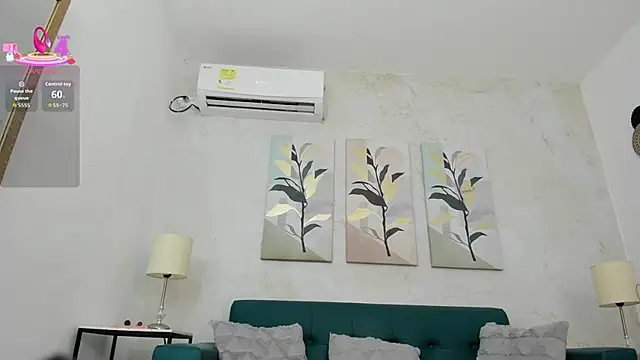 zuri villegas online show from November 5, 2025, 2:31 pm