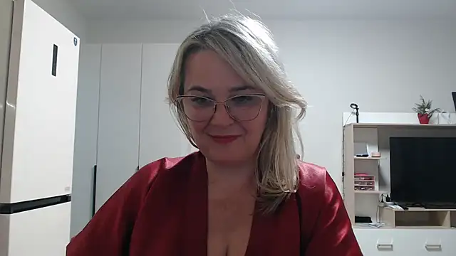 EleanoraDream online show from February 15, 2026, 11:58 pm