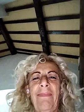 clarabell4 online show from October 3, 2025, 5:53 am