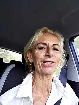 clarabell4 online show from September 25, 2025, 6:30 am