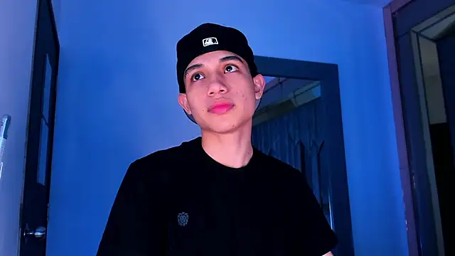 Sebax Young online show from February 15, 2026, 8:19 pm