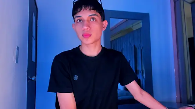 Sebax Young online show from April 29, 2026, 4:16 am