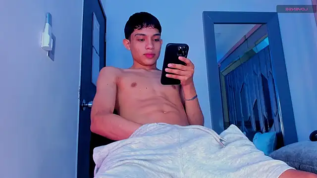 Sebax Young online show from July 28, 2026, 8:34 pm