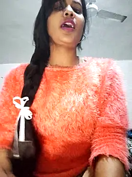 cute radhikaa online show from January 16, 2026, 10:30 am