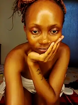 SeffieLucy online show from December 20, 2025, 10:29 am