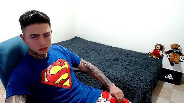 santii ss online show from October 16, 2025, 6:38 pm