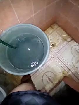 Snapshot of JesVel chatting on October 21, 2025, 2:11 am JesVel online show from October 21, 2025, 2:11 am