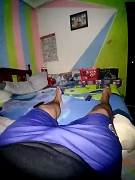 Snapshot of JesVel chatting on October 4, 2025, 11:28 pm JesVel online show from October 4, 2025, 11:28 pm