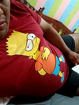 Snapshot of JesVel chatting on October 25, 2025, 1:05 am JesVel online show from October 25, 2025, 1:05 am