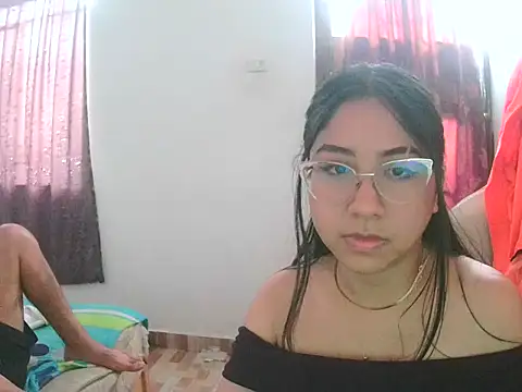 honeysweet111 online show from September 26, 2025, 8:49 pm