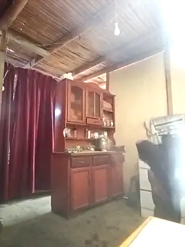 LecheDeSoya666 online show from December 4, 2025, 7:46 pm