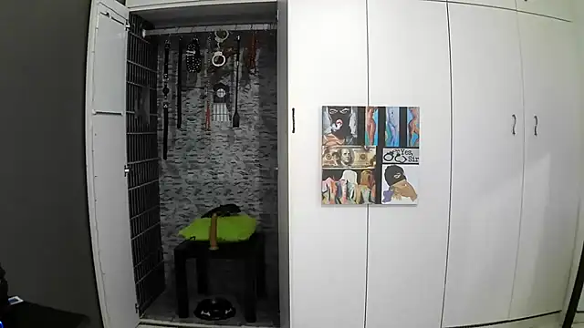 BaDSubMiss online show from November 12, 2025, 4:38 am