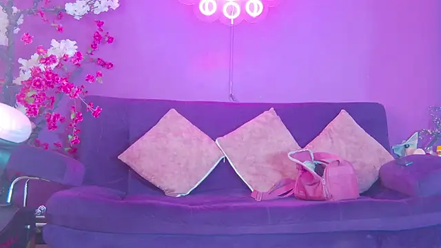Daliana Gounbolt online show from July 29, 2026, 6:51 pm