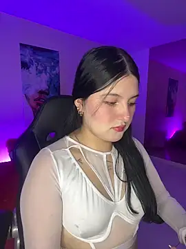 Celestee69 online show from October 3, 2025, 7:48 pm