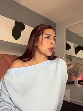 Bella Williiams online show from December 21, 2025, 12:29 pm