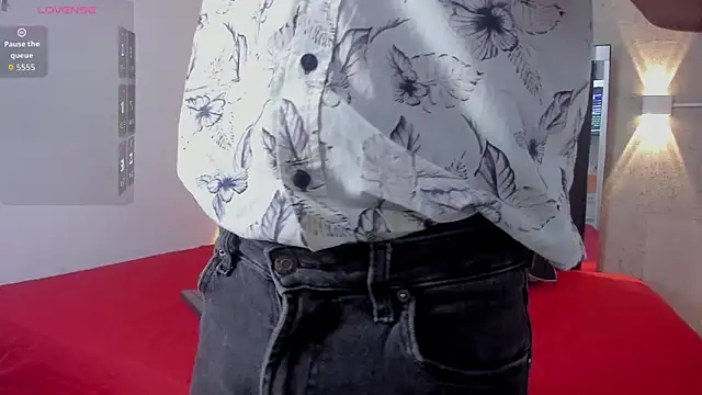 mateonick40 online show from November 9, 2025, 3:49 pm