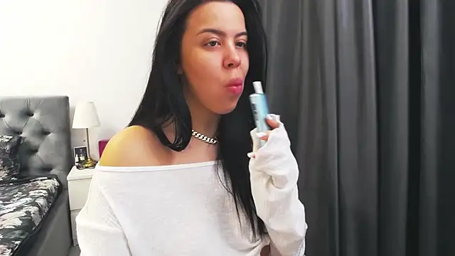 Snapshot of Casiana_ chatting on February 21, 2026, 6:37 am Casiana online show from February 21, 2026, 6:37 am