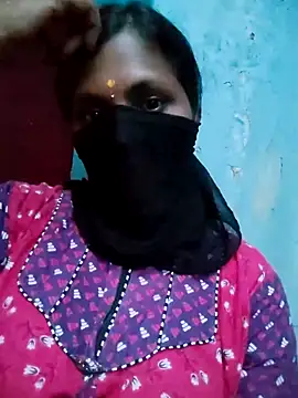 kavinila143 online show from September 15, 2025, 8:26 am