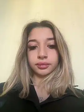 OdetteMason online show from September 22, 2025, 6:52 am