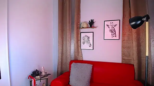 DakariaHills  online show from September 25, 2025, 2:12 pm