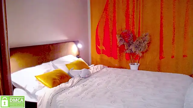 Snapshot of elza_rose chatting on November 15, 2025, 6:56 pm elza rose online show from November 15, 2025, 6:56 pm