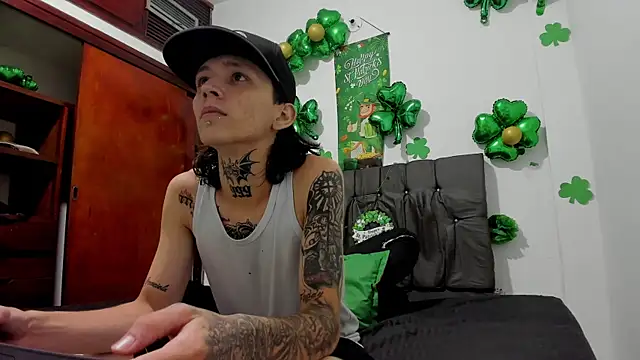 StraightBoy Nick online show from March 31, 2026, 6:26 am